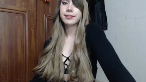 blondetwinkcum19  25-05-2022